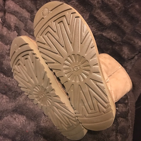 Ugg classic Short II size 6 - Picture 4 of 4